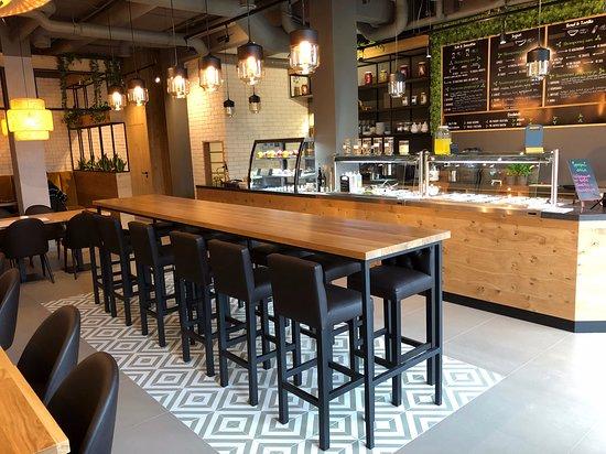 Manoa Green Resto Bar